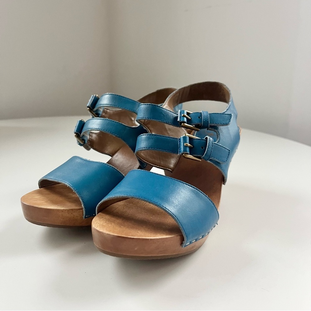 Anthropologie Women's Lucky Penny Leather Wooden Clogs Blue Brown Sz 7 Brazil - Picture 2 of 10